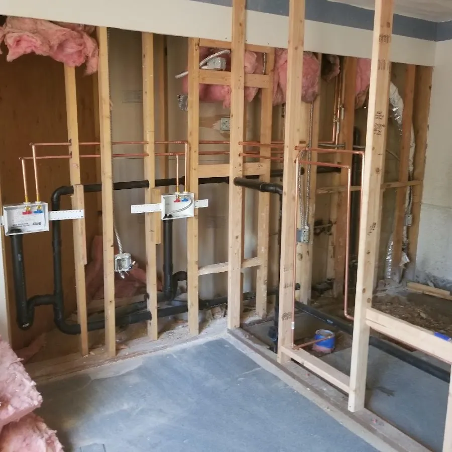 Copper pipe rough-in and plumbing installation in Des Moines